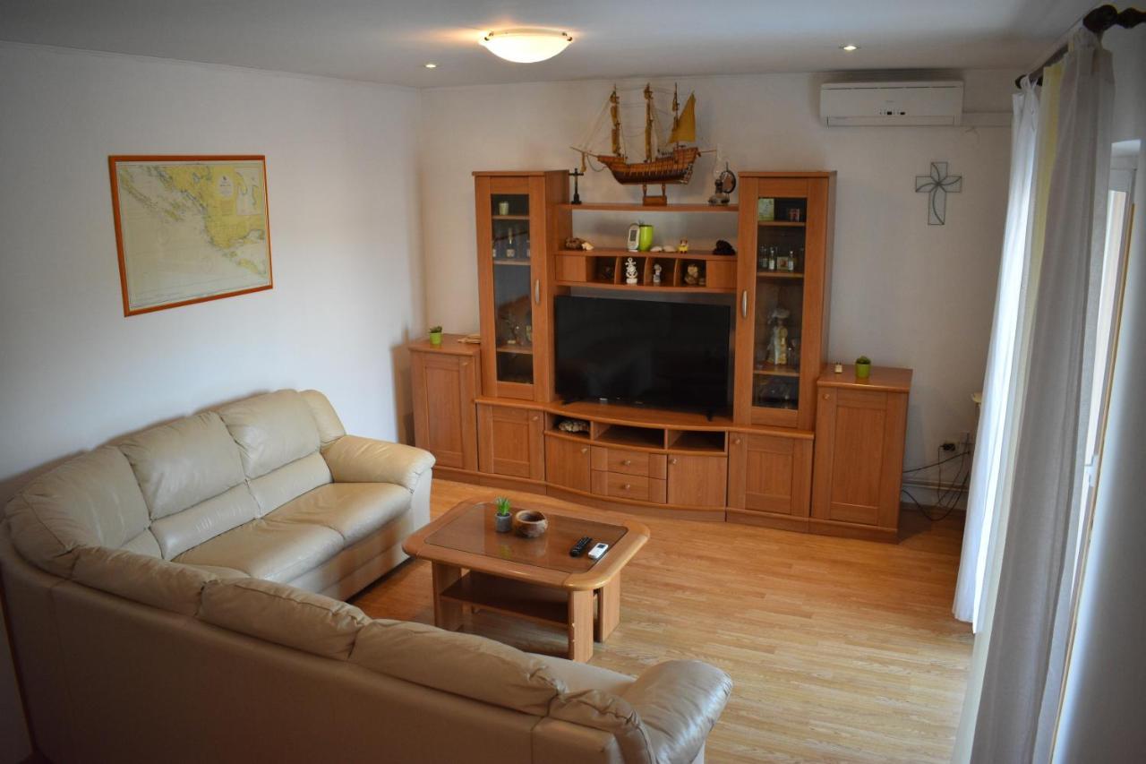Holiday Home - Marija Šibenik Extérieur photo